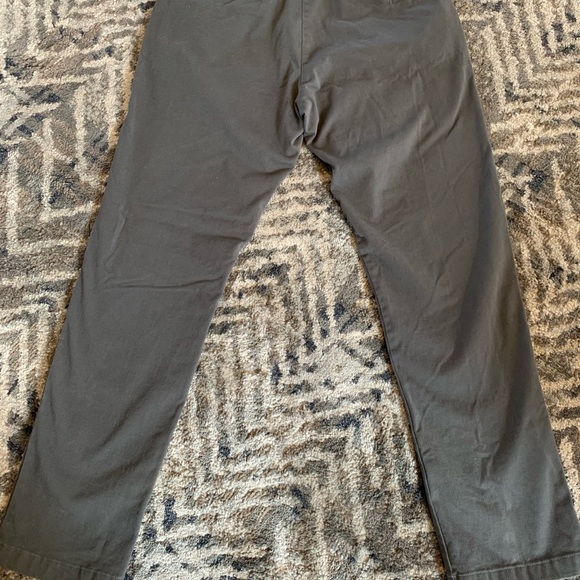 Dockers - Picture 4 of 9